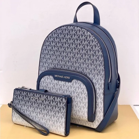 MICHAEL KORS Jaycee Medium Ombré Signature Logo Backpack
And Wallet Set Navy - Picture 1 of 12